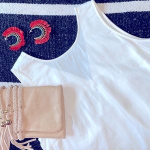 🎉HP🎉 LOFT Shirred Back Top